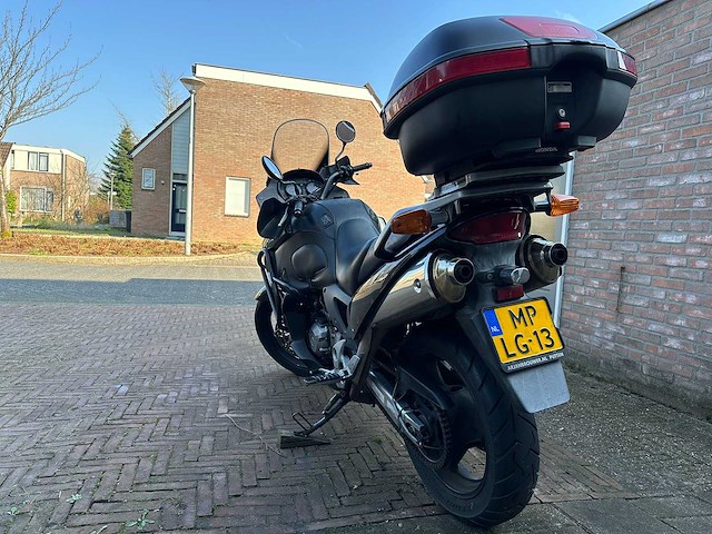 Honda - xl 1000 v varadero - motorfiets - afbeelding 7 van  7