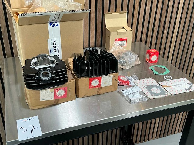 Honda “167f" set voor mb/mt/mtx - afbeelding 1 van  4