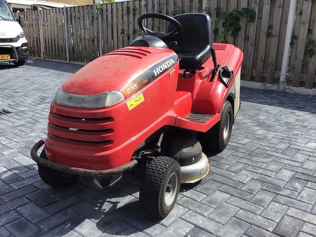 Honda 2315 v-twin grasmaaier - afbeelding 1 van  12