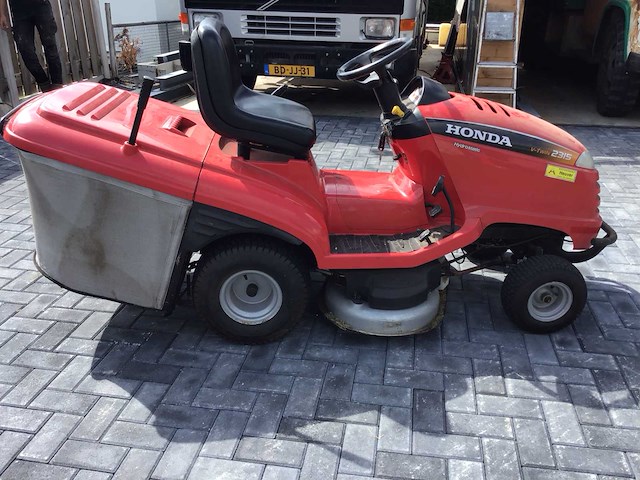 Honda 2315 v-twin grasmaaier - afbeelding 9 van  12