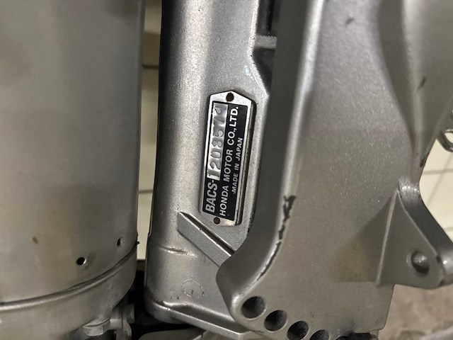 Honda 4 stroke - 8 pk - buitenboordmotor - afbeelding 3 van  6