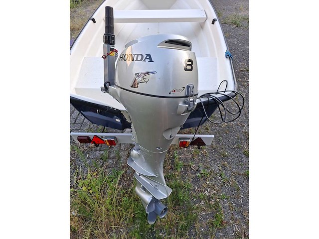 Honda 8pk visboot - consoleboot en visboot - afbeelding 4 van  7
