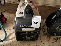 Honda aggregaat - afbeelding 2 van  4