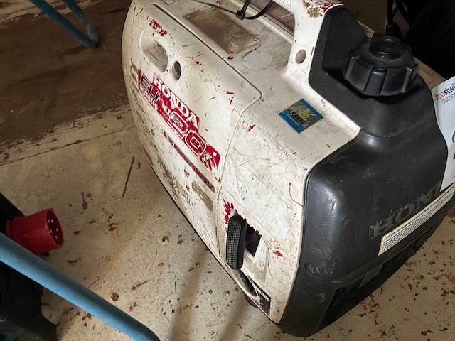 Honda aggregaat - afbeelding 4 van  4