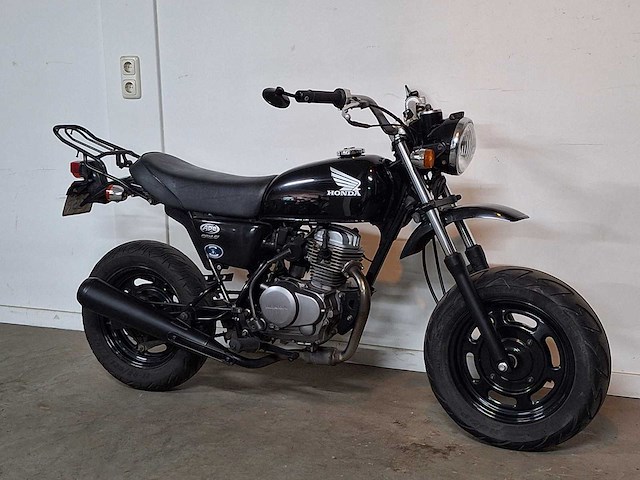 Honda ape 50 pgm efi 45km schakelbrommer schakelbromfiets - afbeelding 6 van  6