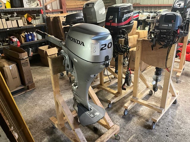 Honda bf20d buitenboordmotor - afbeelding 8 van  14