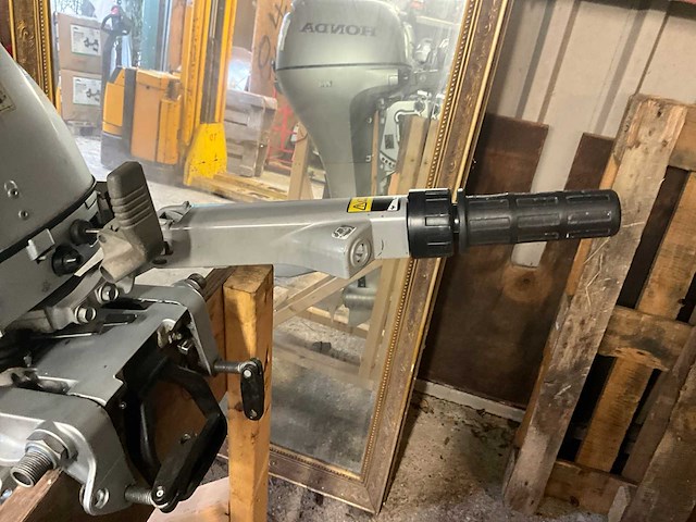 Honda bf20d buitenboordmotor - afbeelding 11 van  14