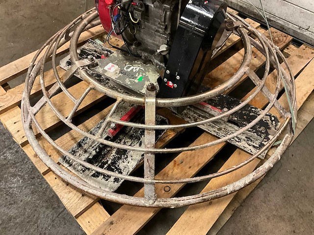 Honda bt90 cementvlinder - afbeelding 3 van  5