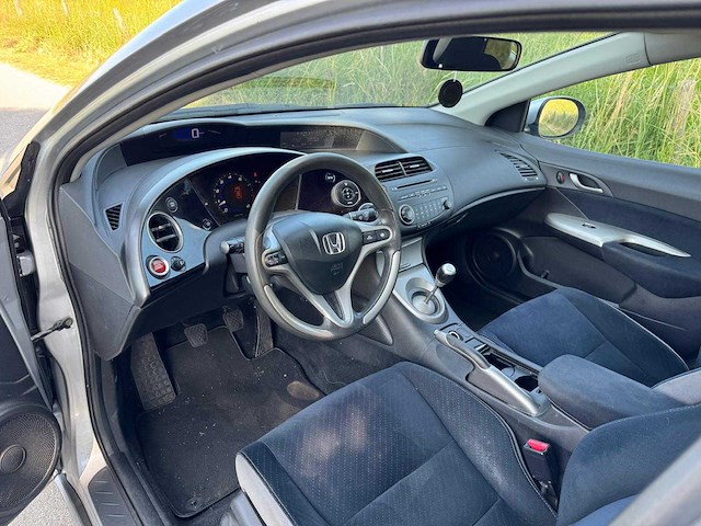 Honda civic 1.8 comfort 75-sv-sj - afbeelding 13 van  25