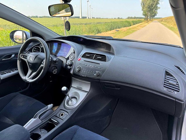 Honda civic 1.8 comfort 75-sv-sj - afbeelding 23 van  25