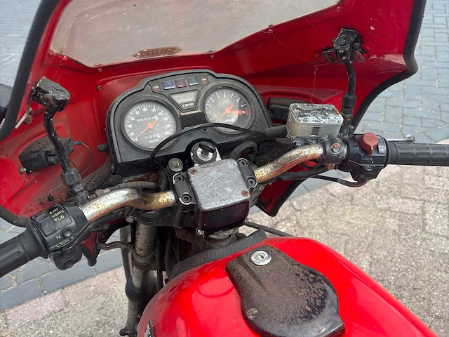 Honda cx 500 motorfiets schuurvondst - afbeelding 10 van  11