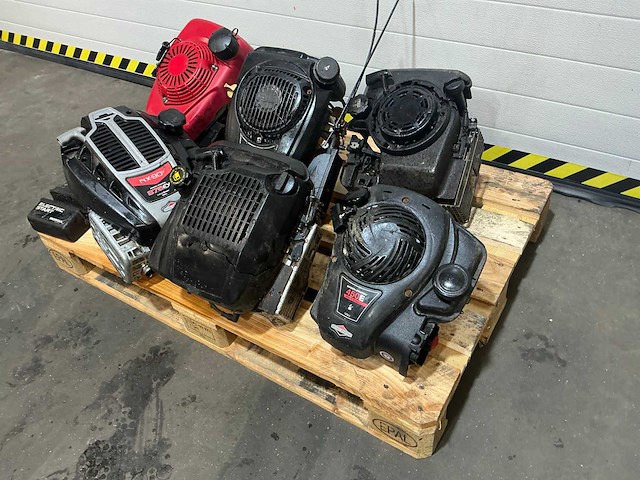 Honda divers benzinemotor (6x) - afbeelding 1 van  7