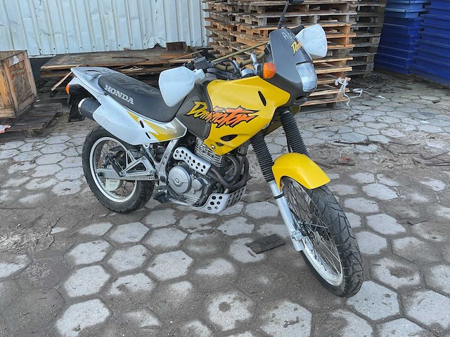 Honda dominator motorfiets - afbeelding 9 van  10