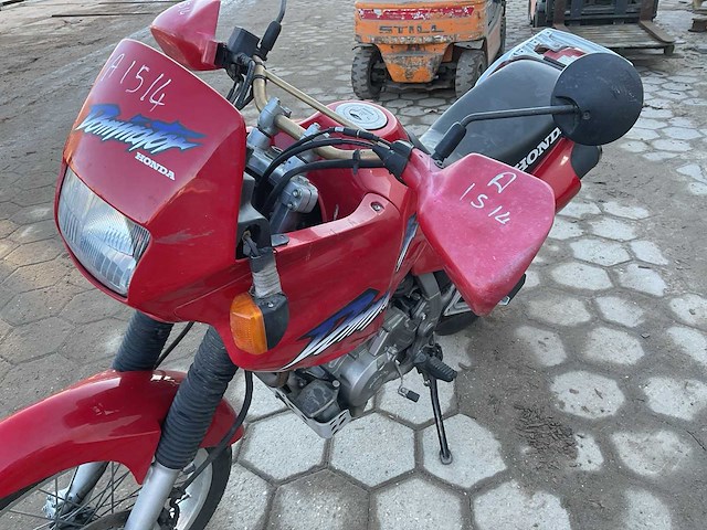 Honda dominator motorfiets - afbeelding 6 van  12