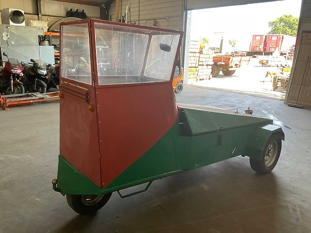 Honda driewiel ijsschuiver - afbeelding 1 van  5