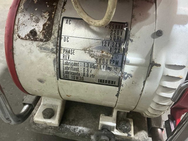 Honda e1500 stroomgenerator - afbeelding 8 van  8