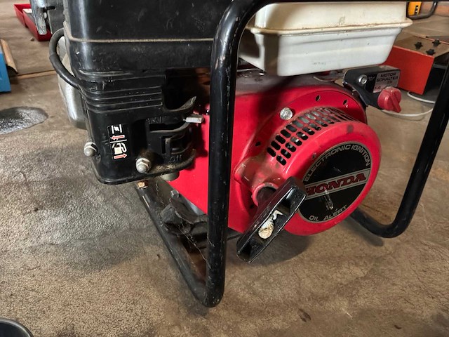 Honda eg 1900x stroomaggregaat - afbeelding 4 van  6