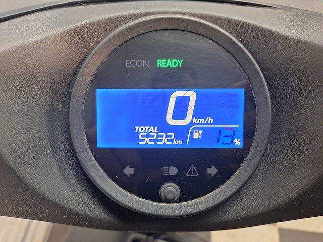 Honda em1 45 km elektrische bromscooter - afbeelding 4 van  7