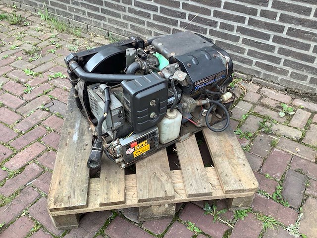 Honda ev3610 stroomgenerator voor camper - afbeelding 1 van  5