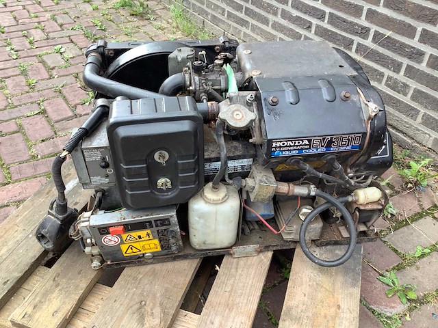 Honda ev3610 stroomgenerator voor camper - afbeelding 1 van  3