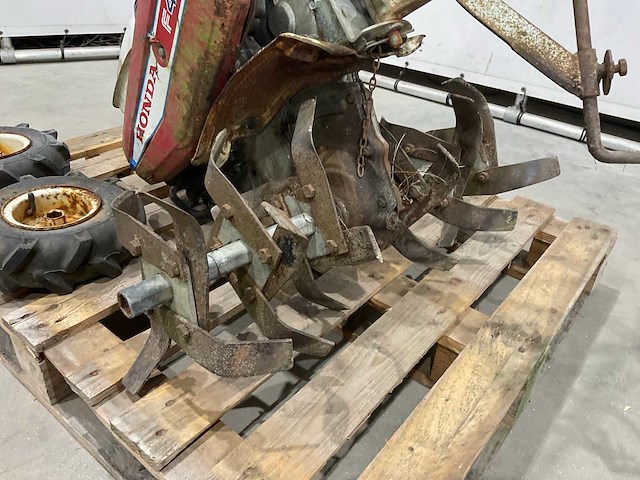 Honda f460 grondfrees - afbeelding 7 van  9