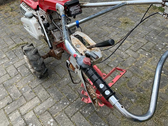 Honda f60 tuinploeg - afbeelding 11 van  13