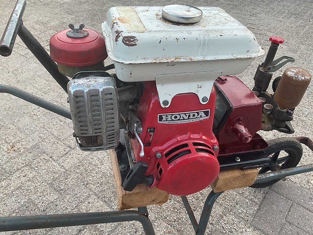 Honda g42 mobiele hogedrukreiniger - afbeelding 8 van  9