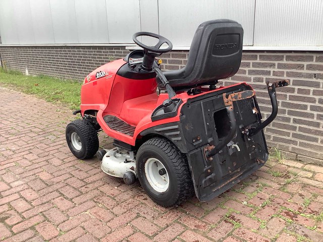 Honda hm2417 v twin zitmaaier - afbeelding 4 van  7