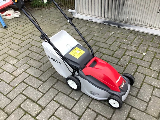 Honda hre330 grasmaaier - afbeelding 2 van  6