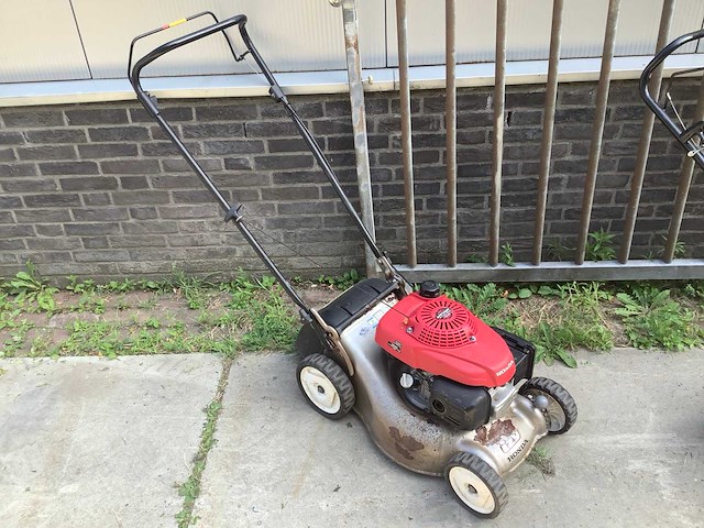 Honda hrg416 pkea grasmaaier - afbeelding 1 van  4