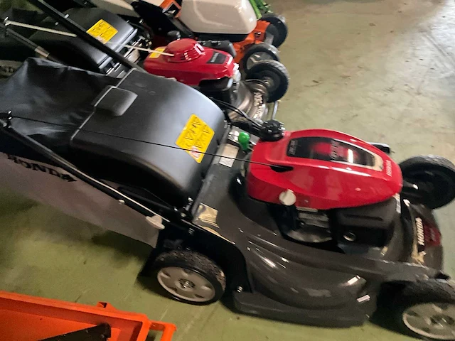 Honda hrh 536 hx benzine grasmaaier - afbeelding 4 van  7