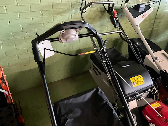 Honda hrh 536 hx benzine grasmaaier - afbeelding 5 van  7