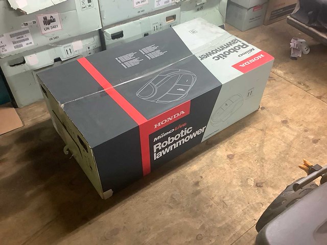 Honda hrm1000 robotmaaier - afbeelding 2 van  4