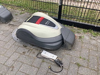 Honda hrm3000-e robotmaaier - afbeelding 1 van  4
