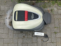 Honda hrm3000-e robotmaaier - afbeelding 3 van  4