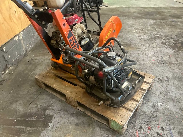 Honda/ husqvarna diverse machines (2x) - afbeelding 5 van  6