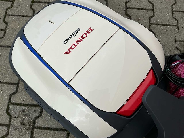 Honda miimo hrm1500 robotmaaier - afbeelding 9 van  11