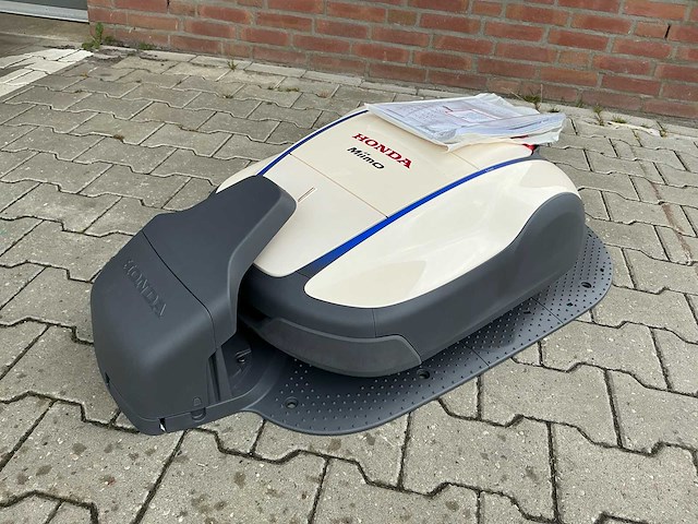 Honda miimo hrm2500 robotmaaier - afbeelding 1 van  12