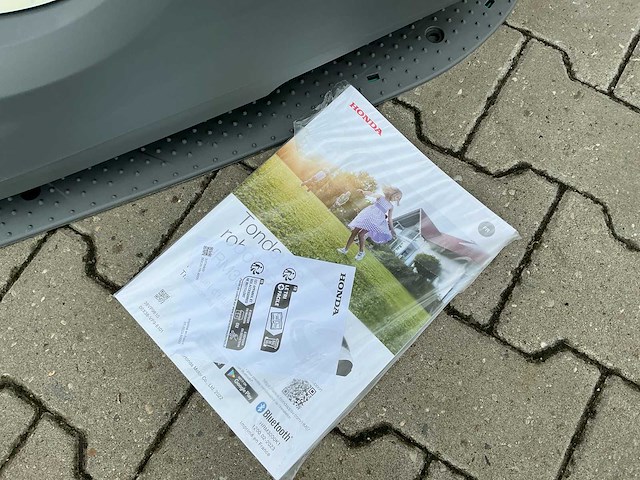 Honda miimo hrm3000k1 robotmaaier - afbeelding 12 van  12