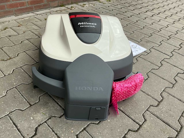 Honda miimo hrm520k1 robotmaaier - afbeelding 4 van  10