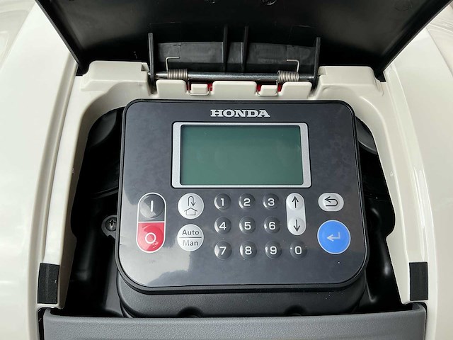 Honda miimo hrm520k1 robotmaaier - afbeelding 10 van  10