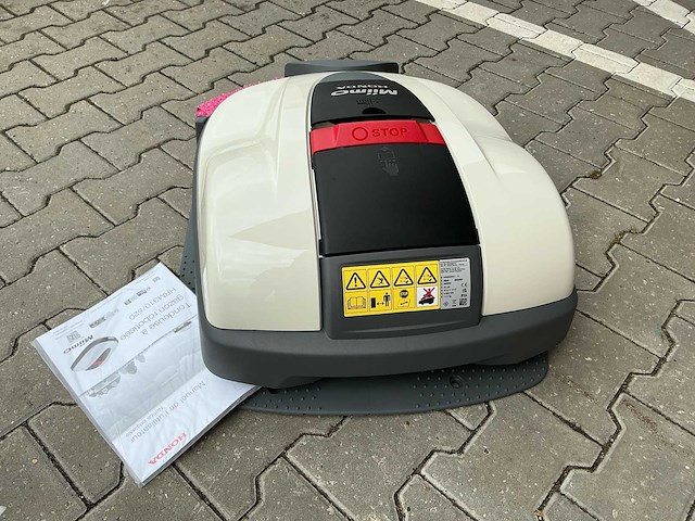 Honda miimo hrm520k1 robotmaaier - afbeelding 9 van  11