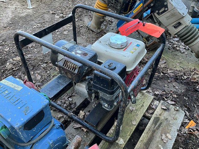 Honda noodstroomaggregaat - afbeelding 3 van  4