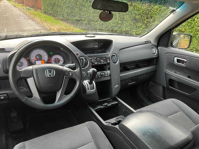Honda pilot 3.5 v6 24v i-vtec 4x4 automaat 67-skg-5 - afbeelding 10 van  33