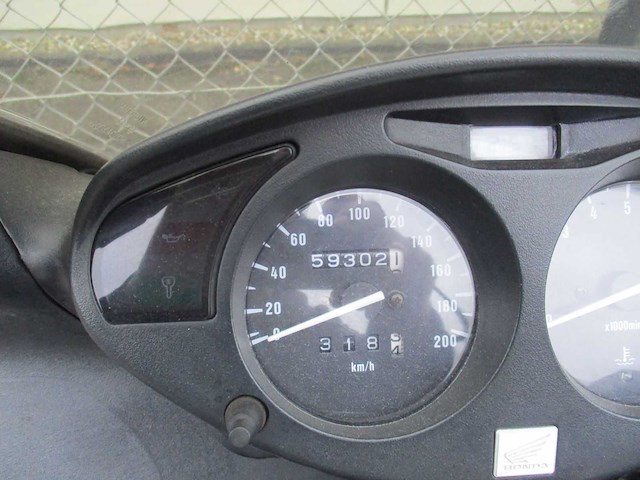 Honda rc 47 - motorfiets - nt 650 deauville - motorfiets - afbeelding 9 van  17