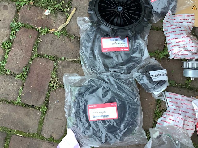 Honda robotmaaier onderdelen - afbeelding 6 van  6