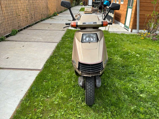 Honda scooter ch 250 spacy motorfiets - afbeelding 2 van  8