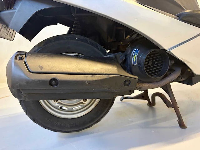 Honda scooter scv 100 lead motorfiets - afbeelding 33 van  36