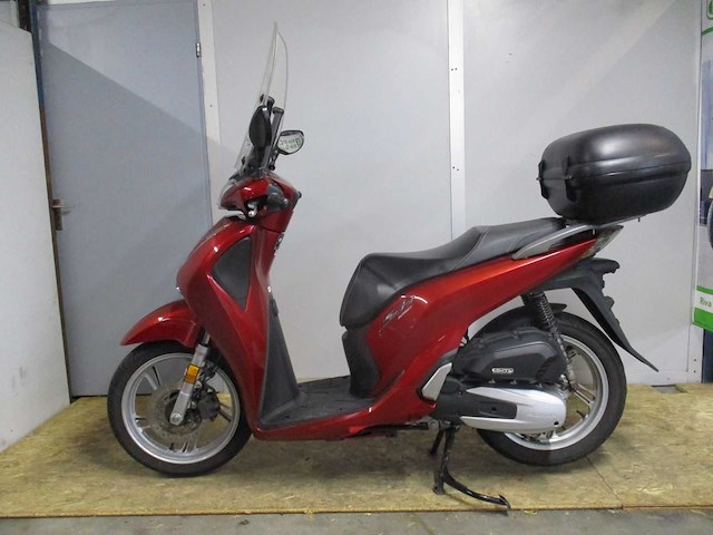 Honda sh 125i - motorscooter - abs - motorfiets - afbeelding 1 van  11