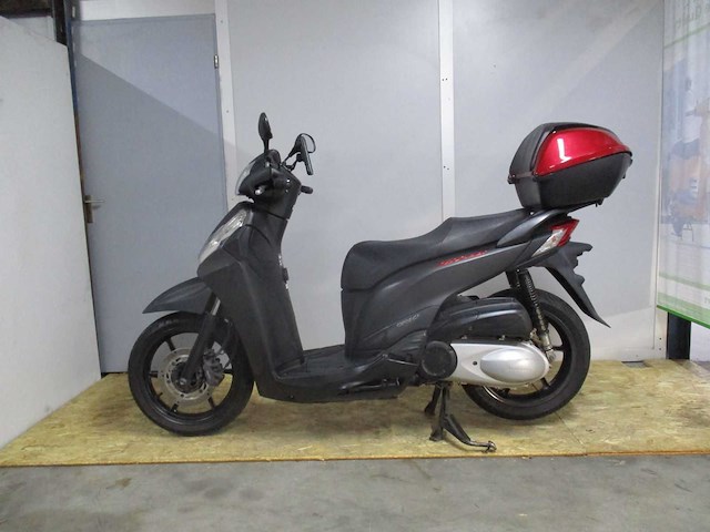 Honda sh 300i - motorscooter - abs - motorfiets - afbeelding 1 van  11